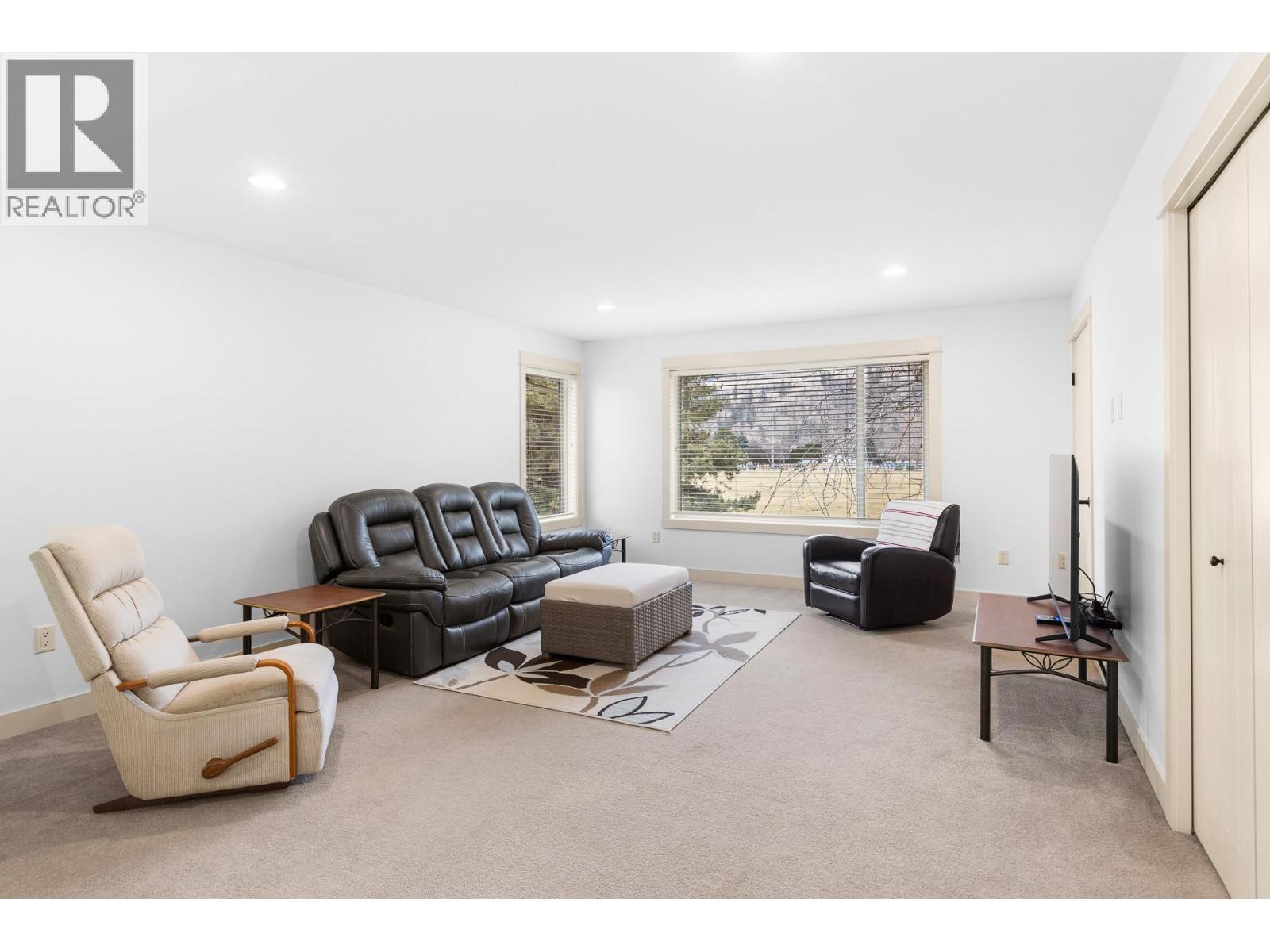 3350 Woodsdale Road Unit# 504, Lake Country