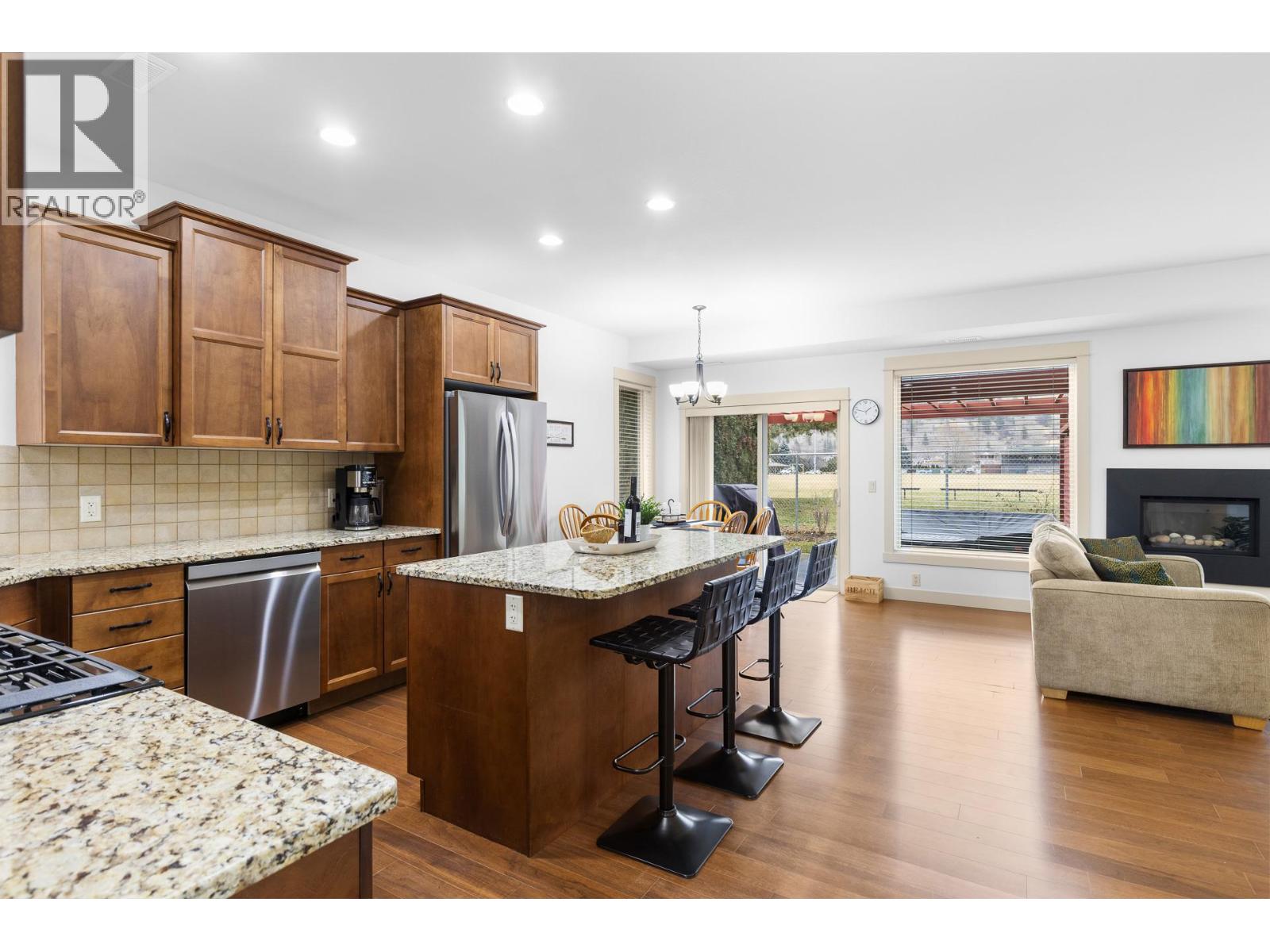 3350 Woodsdale Road Unit# 504, Lake Country