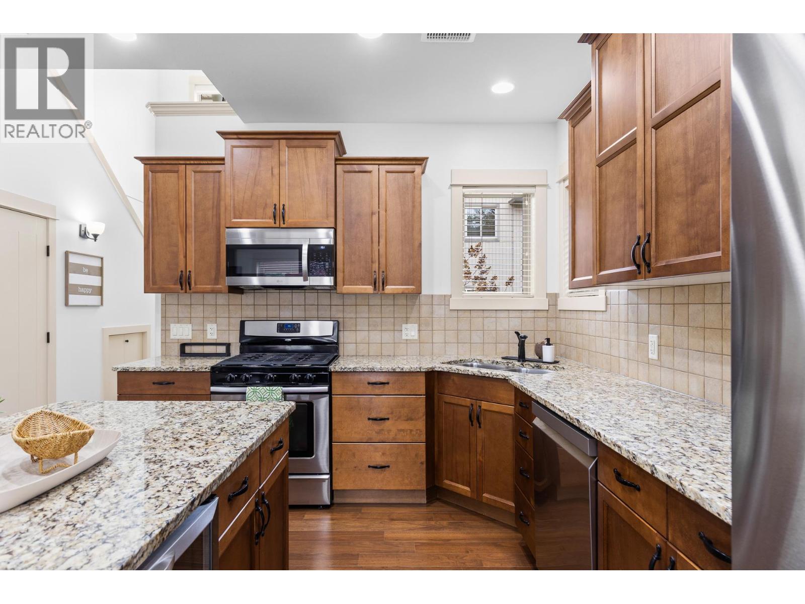 3350 Woodsdale Road Unit# 504, Lake Country