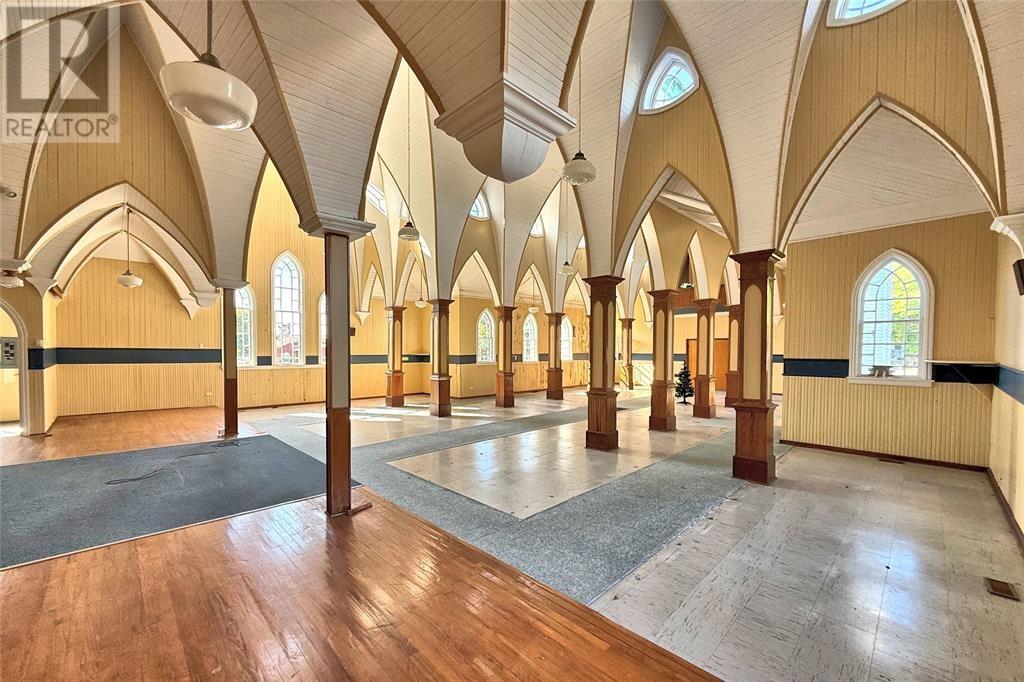 8-12 CROSS ROAD - 10