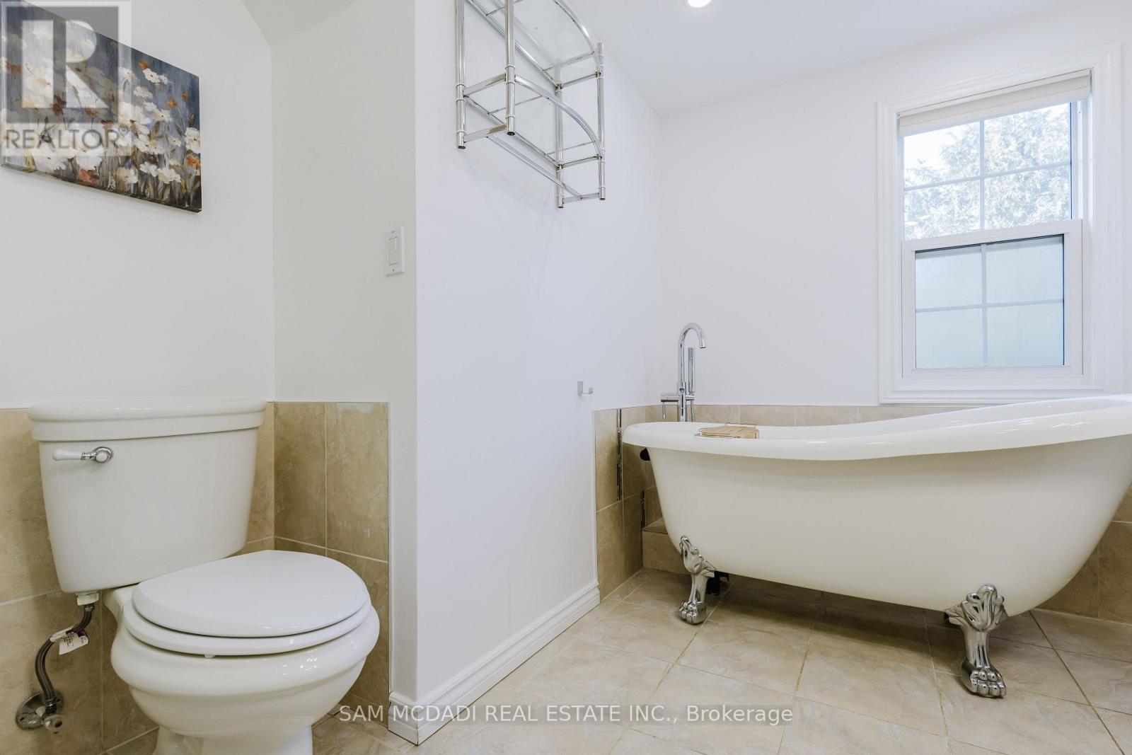 3325 LAKESHORE ROAD - 23