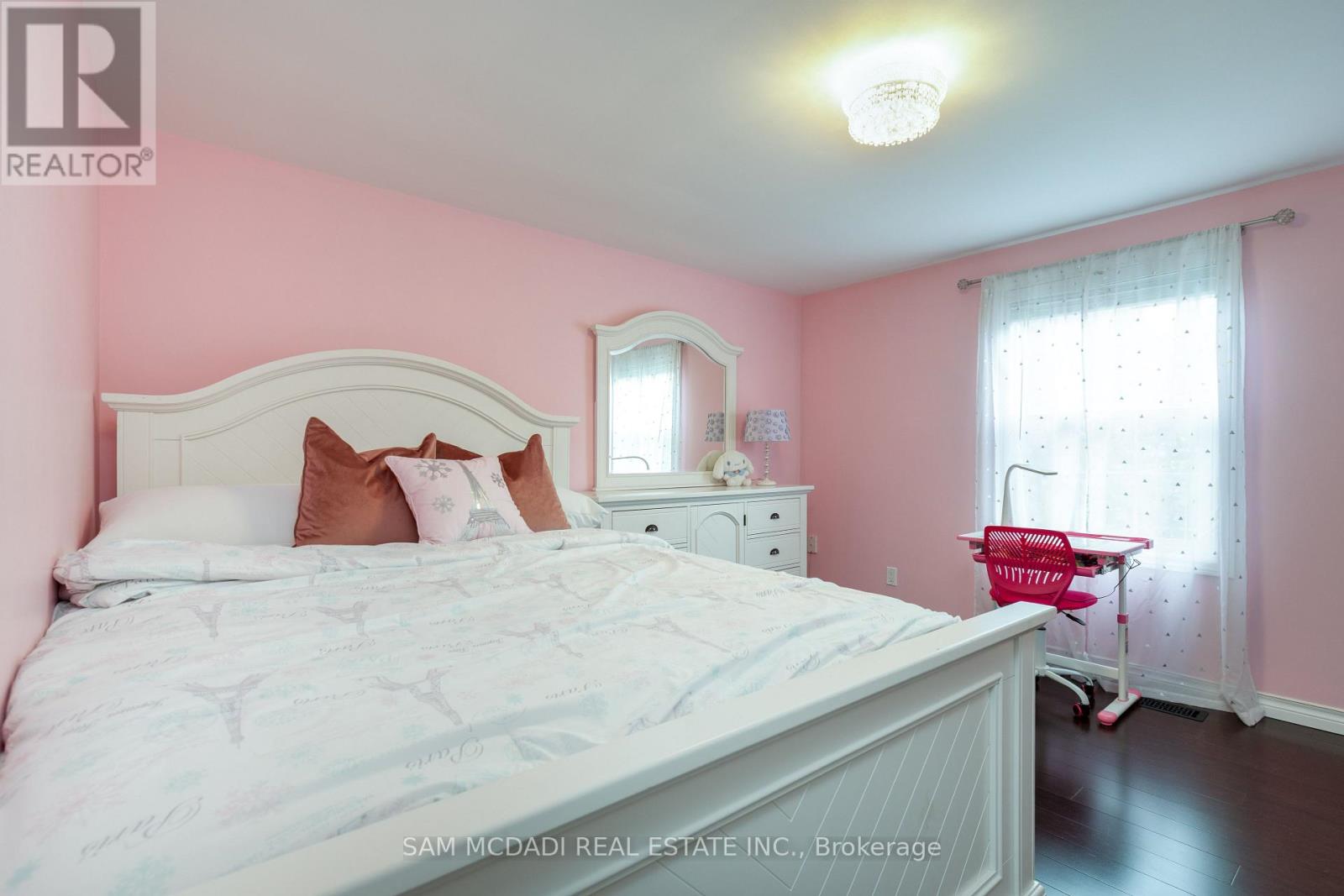 3325 LAKESHORE ROAD - 24