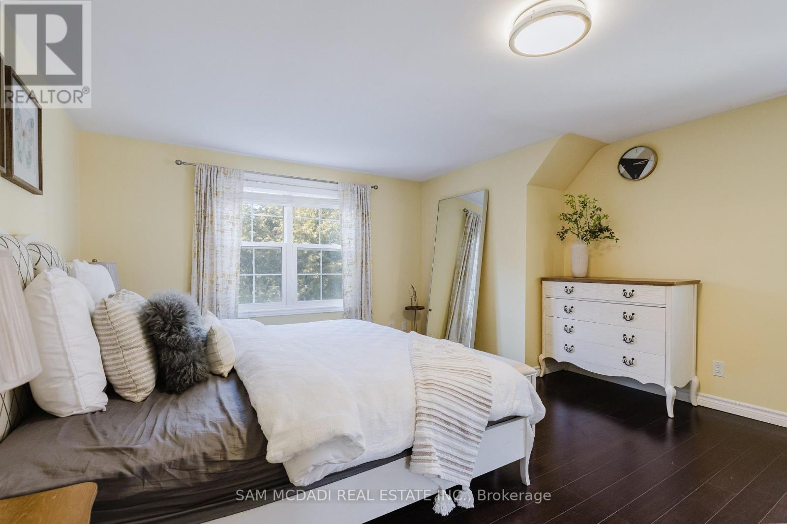 3325 LAKESHORE ROAD - 26