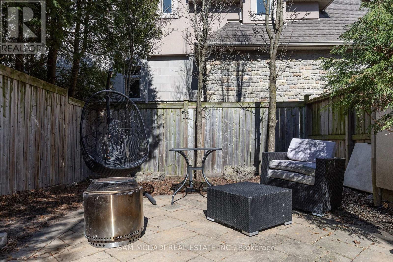 3325 LAKESHORE ROAD - 36