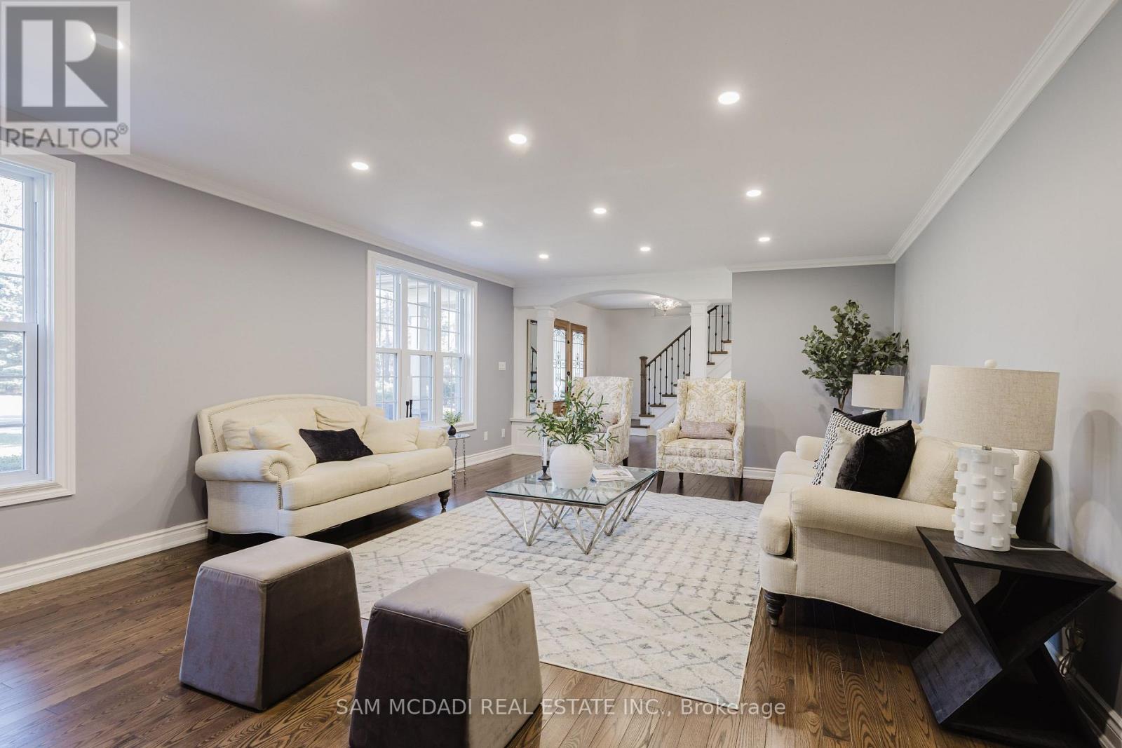 3325 LAKESHORE ROAD - 8