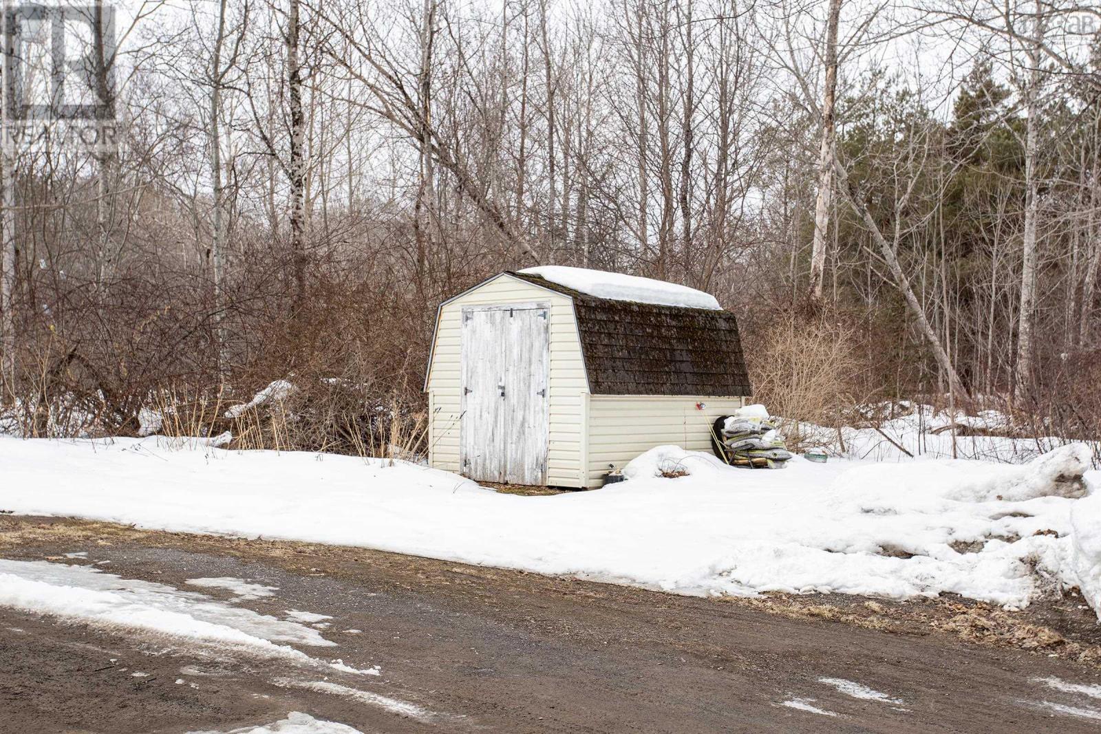 Property 12 of 17 of 499 Main Street