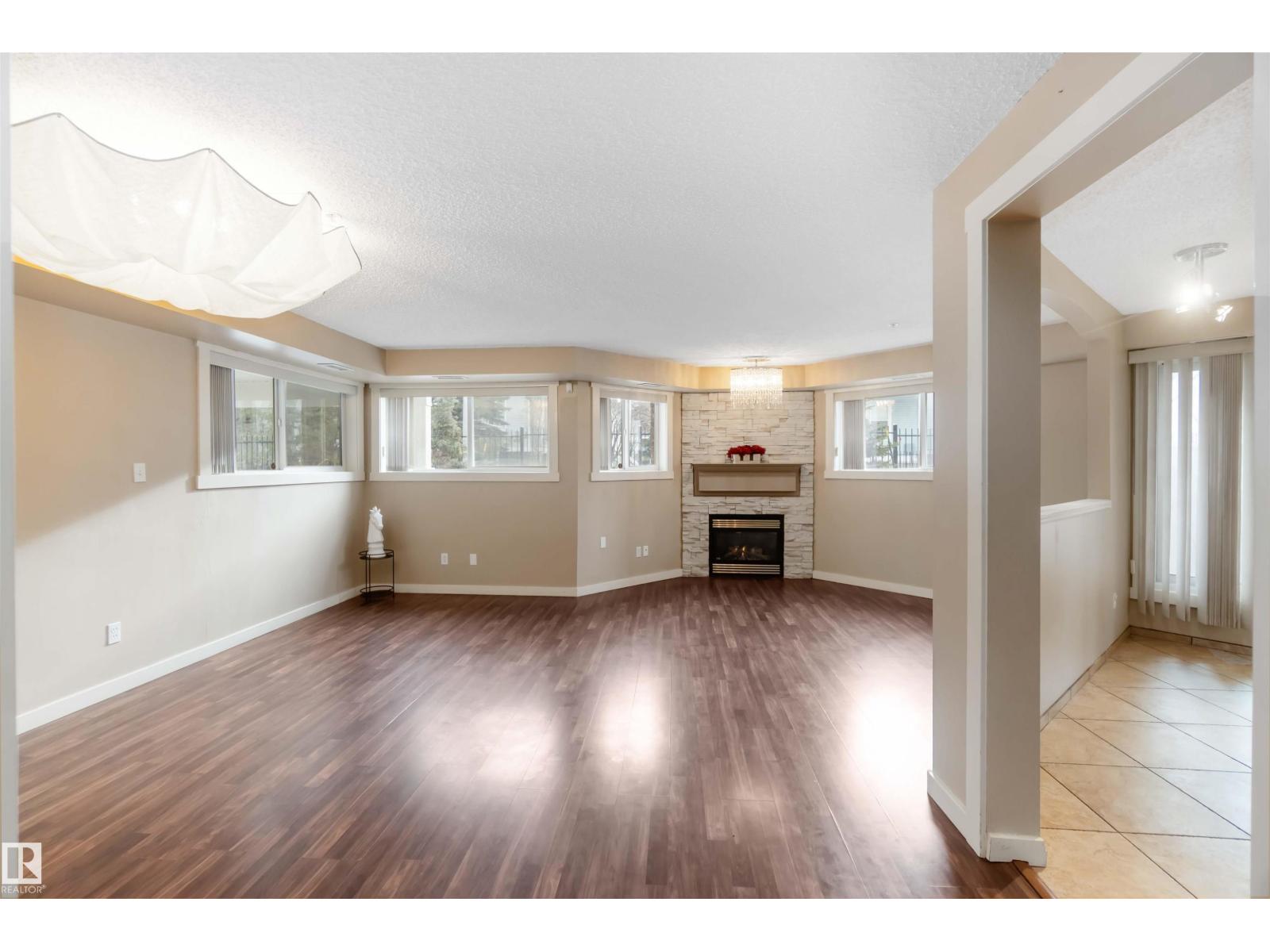 #113 10311 111 ST NW - 12