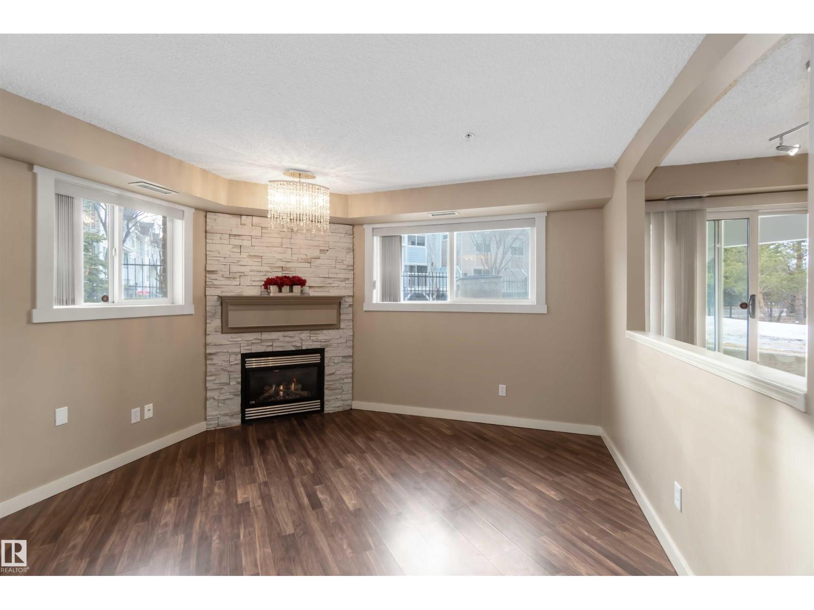 #113 10311 111 ST NW - 18
