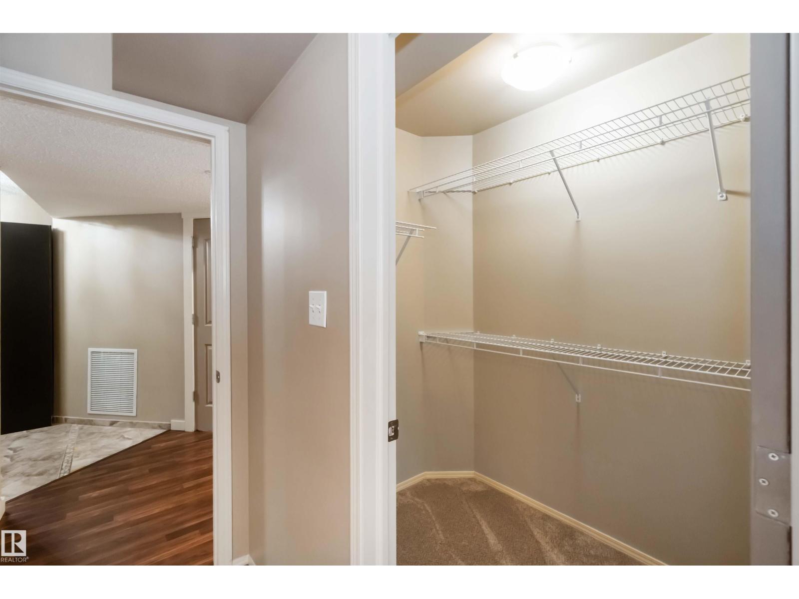 
          113 10311 111 Street NW
            <br/>
            <span>Edmonton</span>
            , 
            <span>AB</span>
             <span>T5K2Y8</span>
         - Photo 26