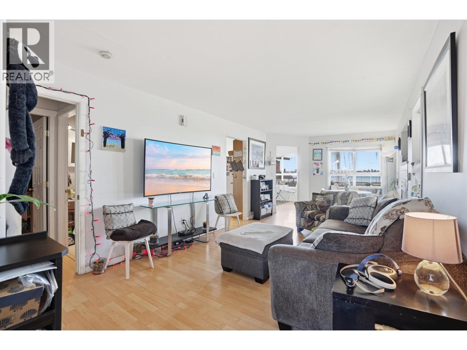 B 403 ALDER STREET — photo 9