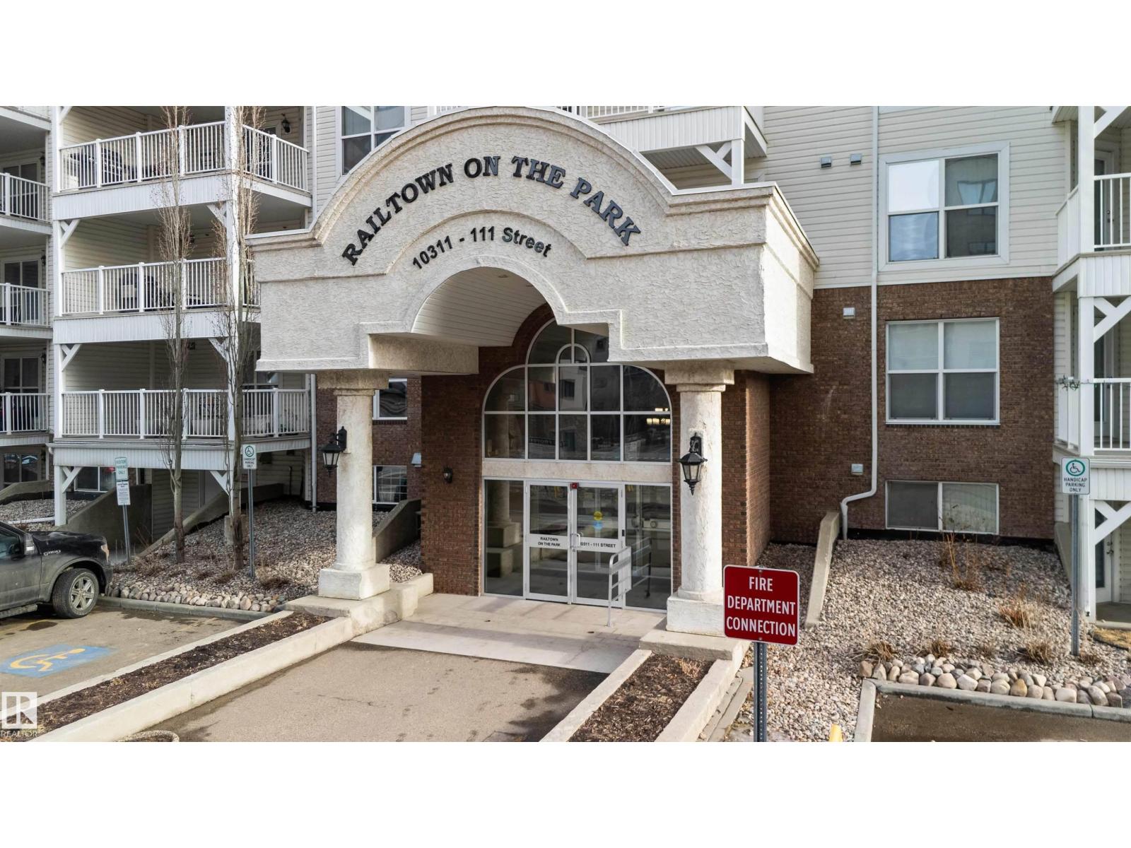 
          113 10311 111 Street NW
            <br/>
            <span>Edmonton</span>
            , 
            <span>AB</span>
             <span>T5K2Y8</span>
         - Photo 49