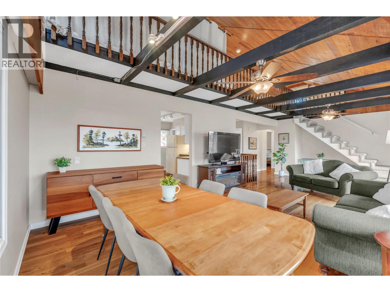 12203 Giants Head Road, Summerland