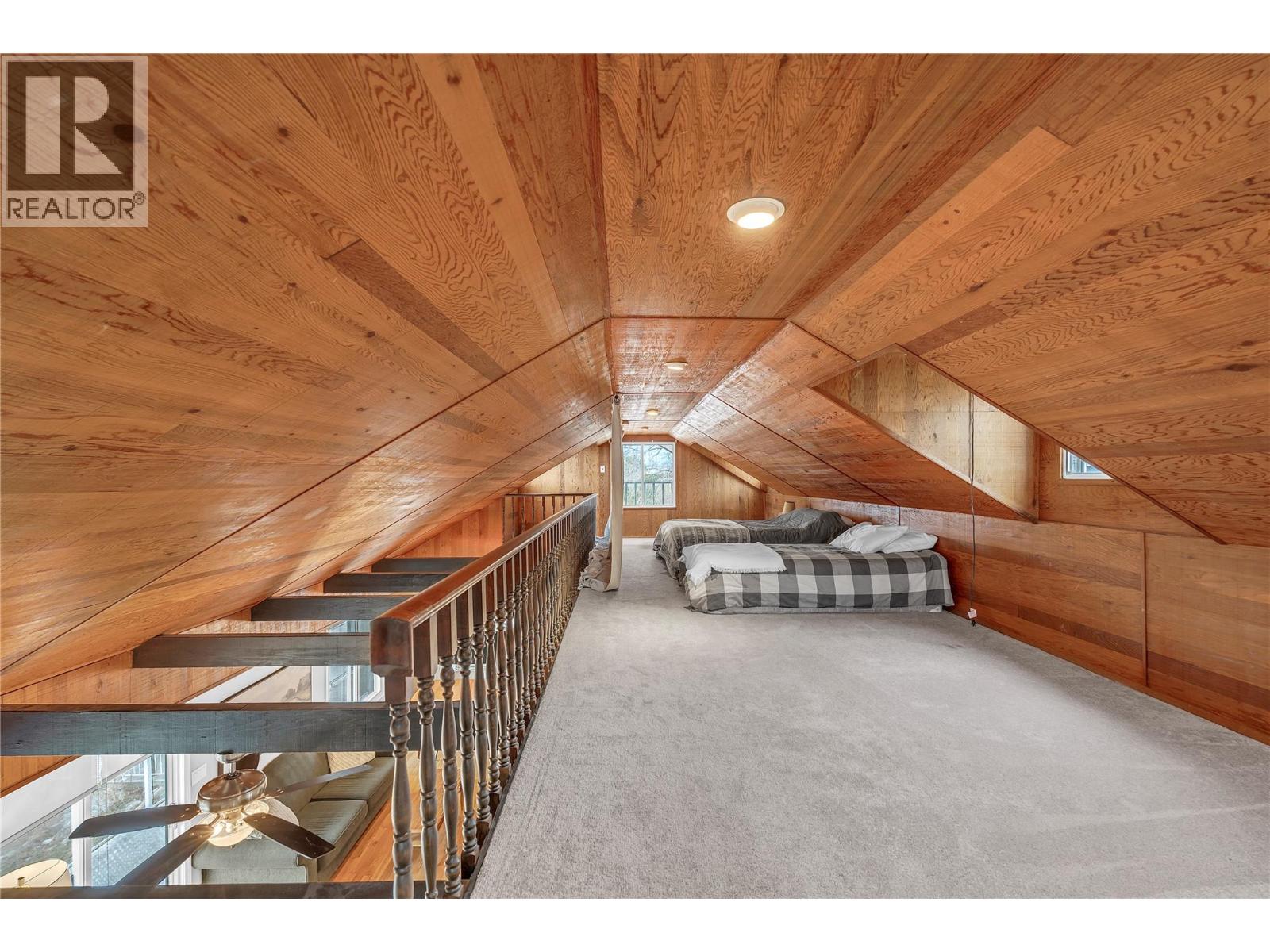 12203 Giants Head Road, Summerland