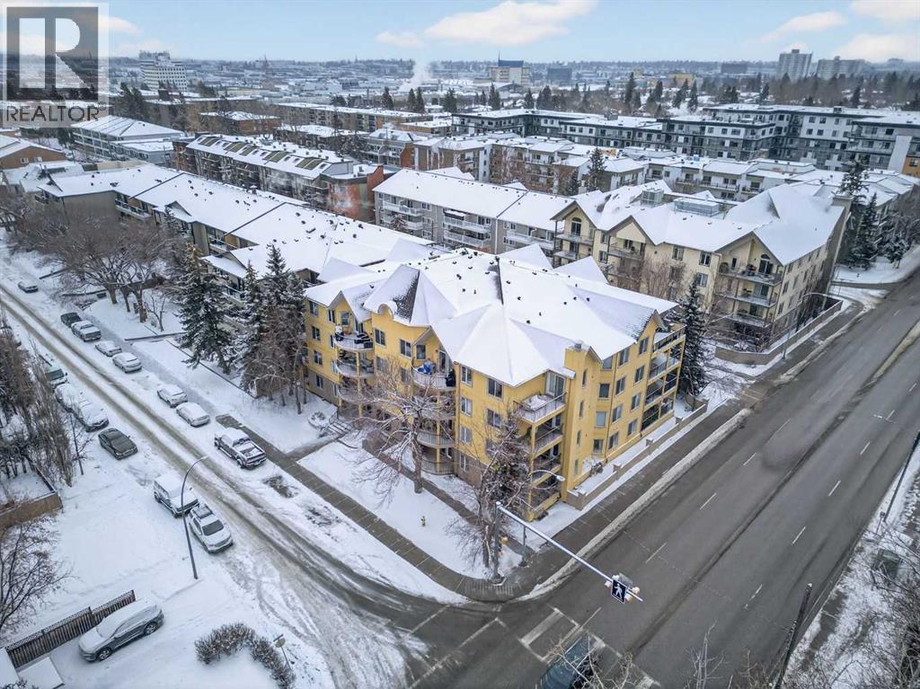 Single Family House for Sale in    Avenue SW Windsor Park Calgary 