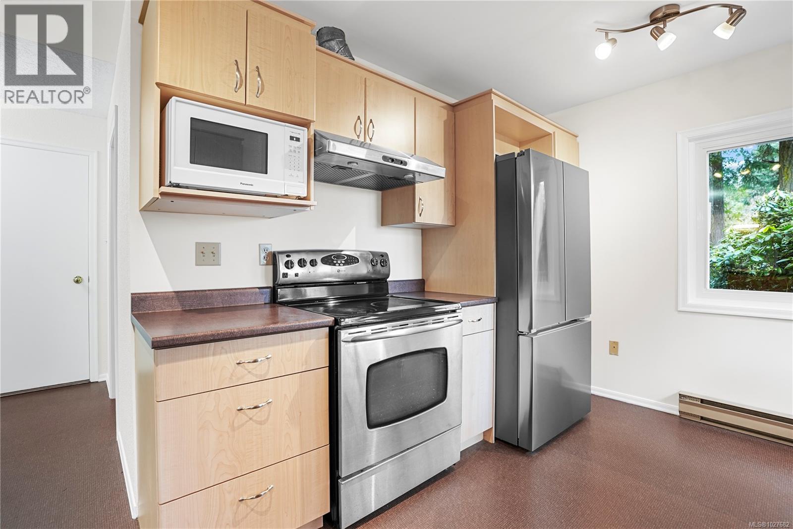 9343 Carnoustie Cres, North Saanich