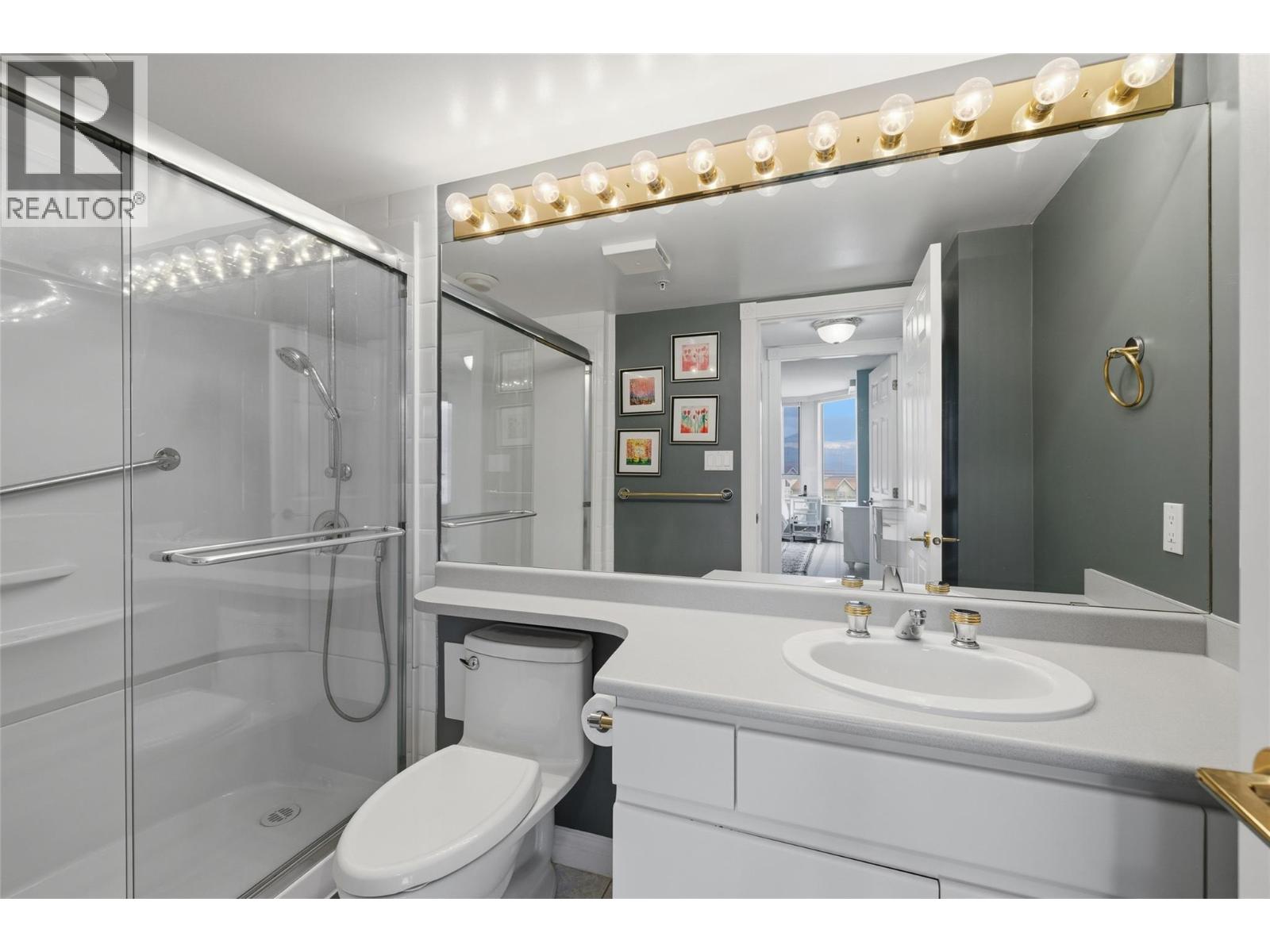 1160 Sunset Drive Unit# 901, Kelowna