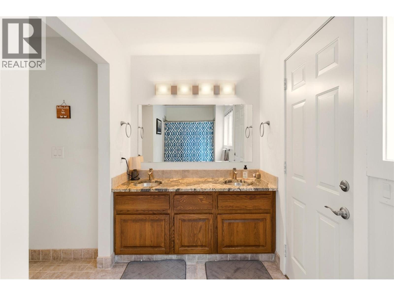 2218 Omineca Place, Kelowna