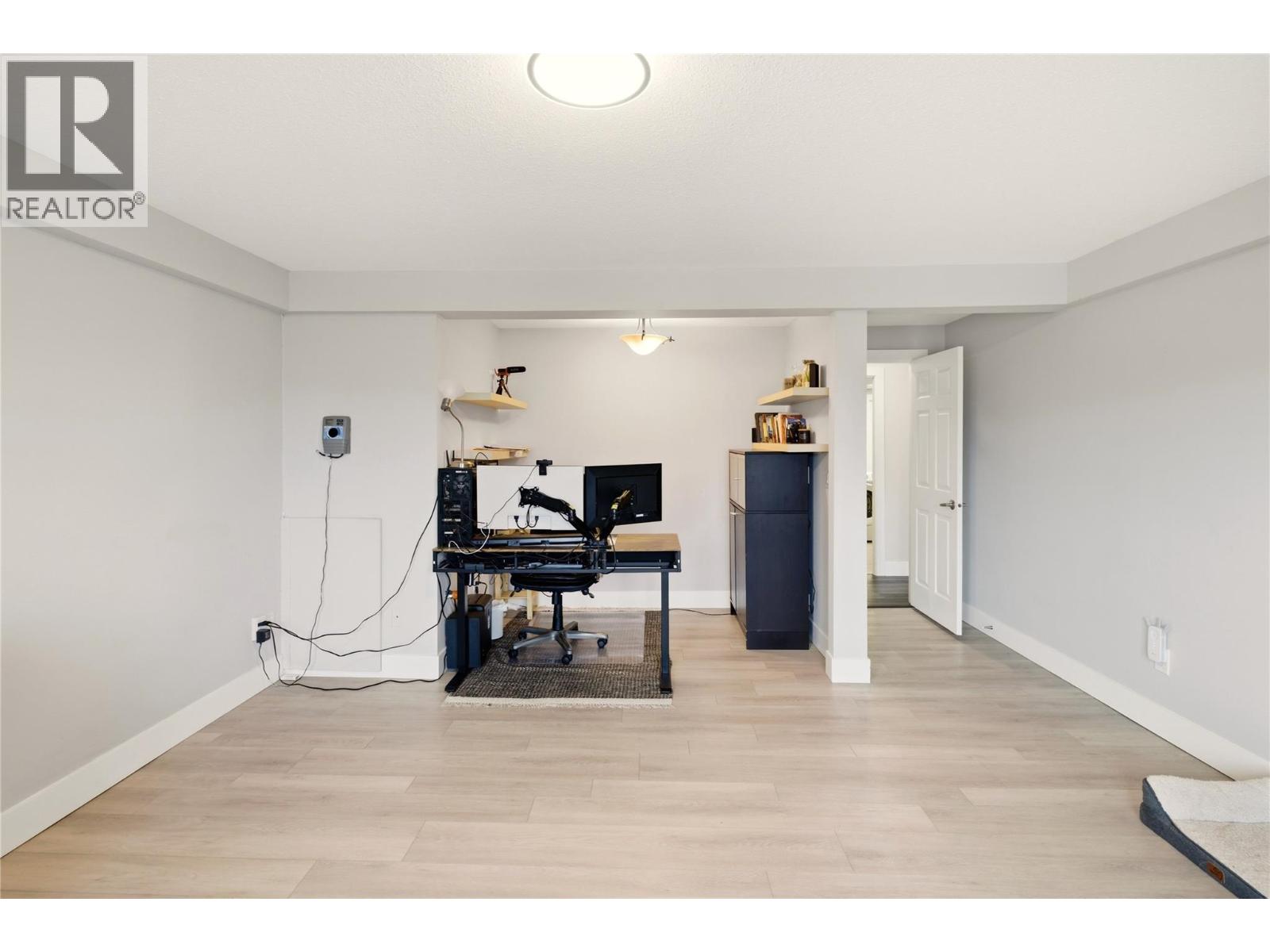 2218 Omineca Place, Kelowna