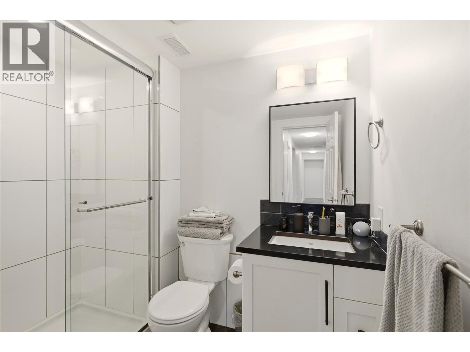 2218 Omineca Place, Kelowna