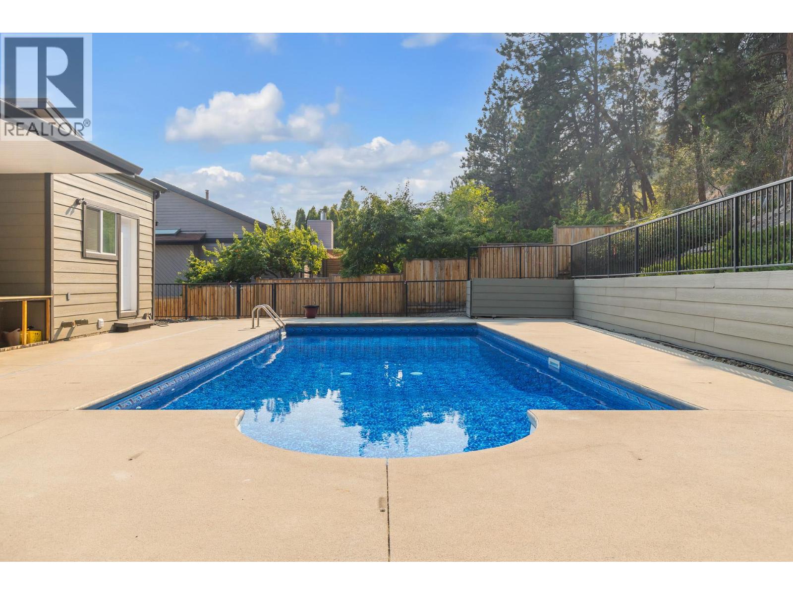 2218 Omineca Place, Kelowna