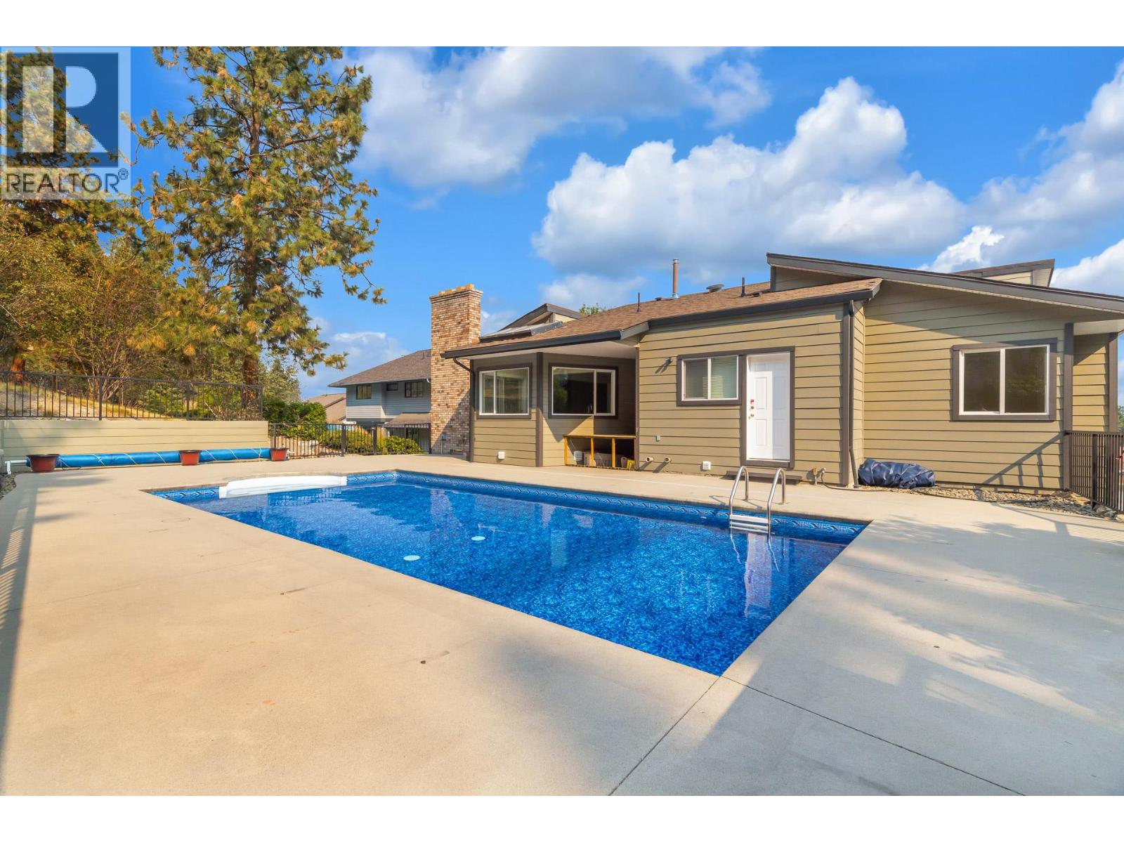 2218 Omineca Place, Kelowna