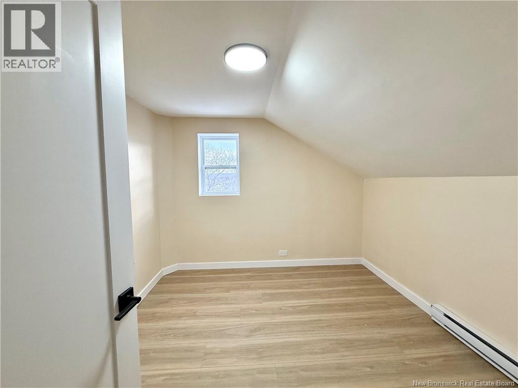16 Rue Bellevue Street - 20