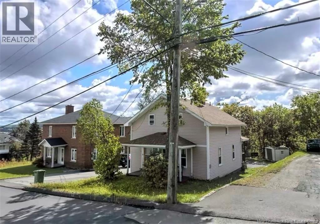 16 Rue Bellevue Street - 2