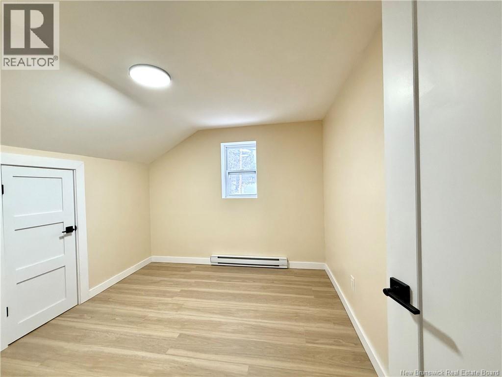 16 Rue Bellevue Street - 18