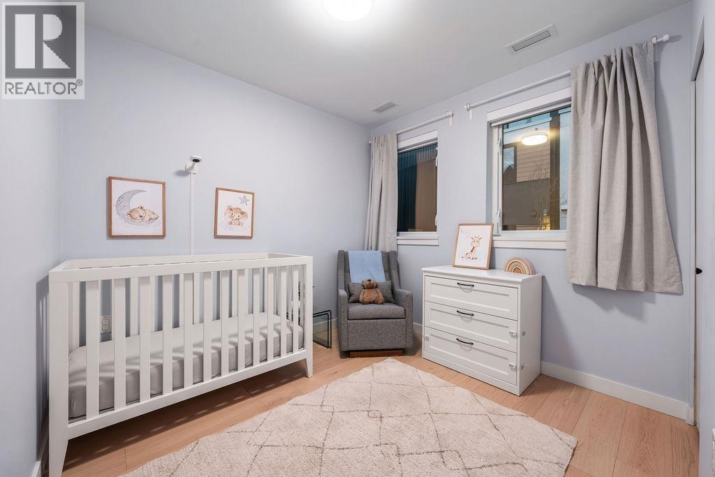 223 650 E 2ND STREET, North Vancouver