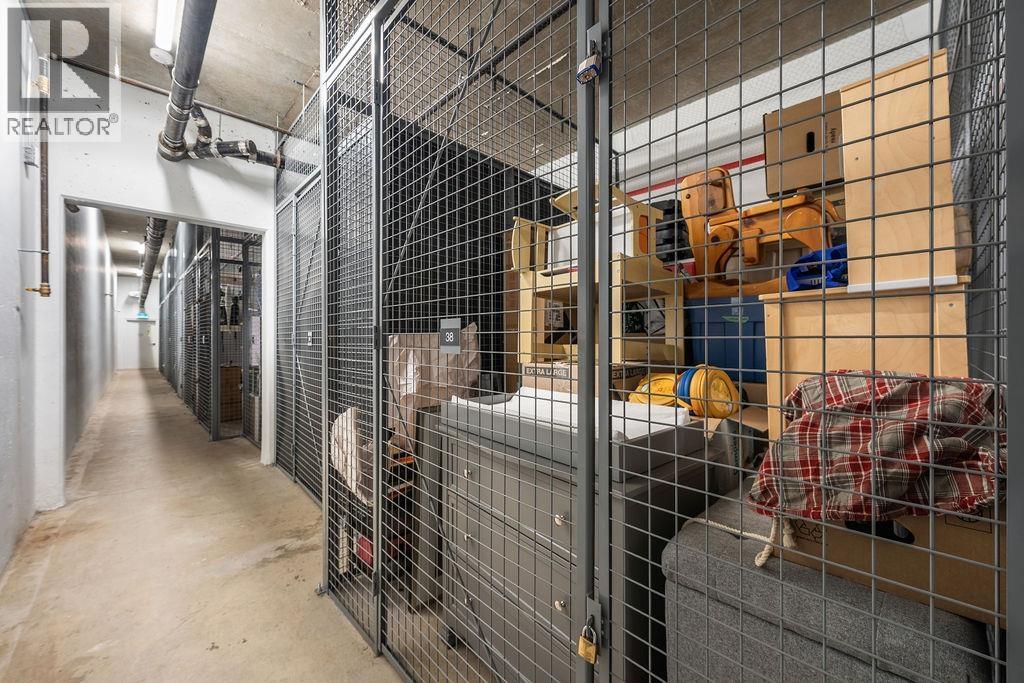 223 650 E 2ND STREET, North Vancouver