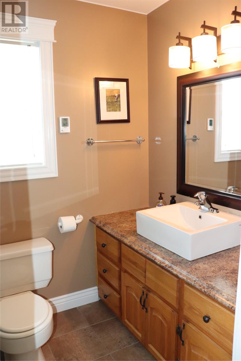 74 Main Street - Image 31