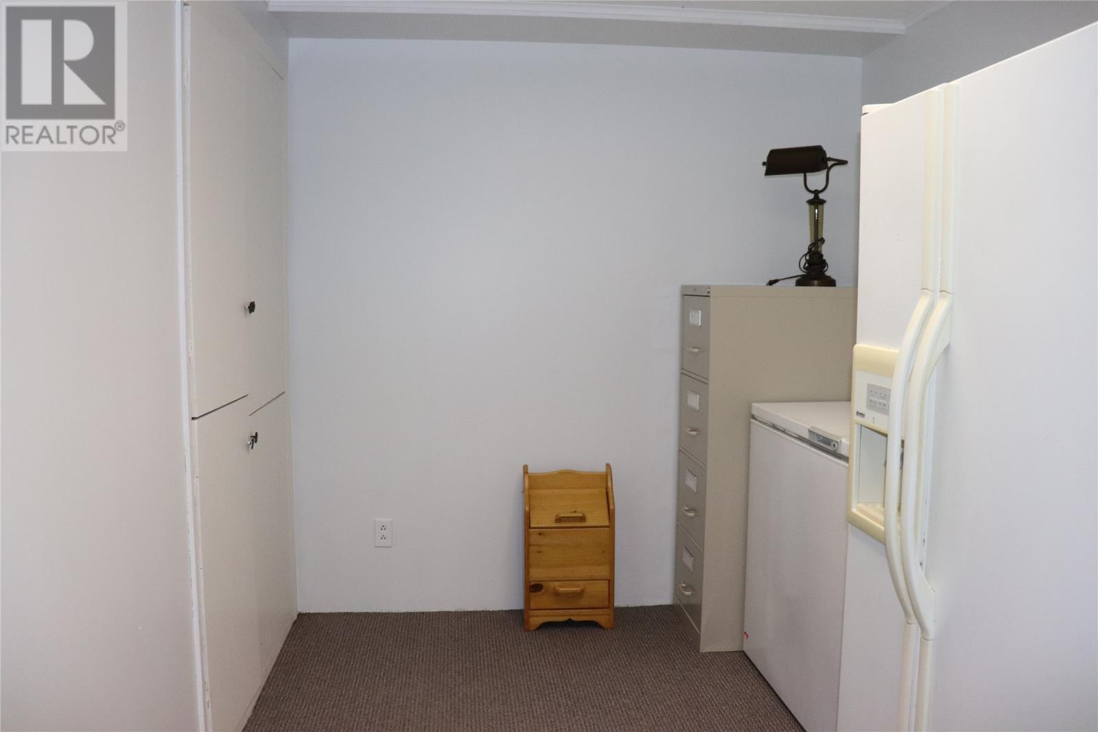 74 Main Street - Image 48