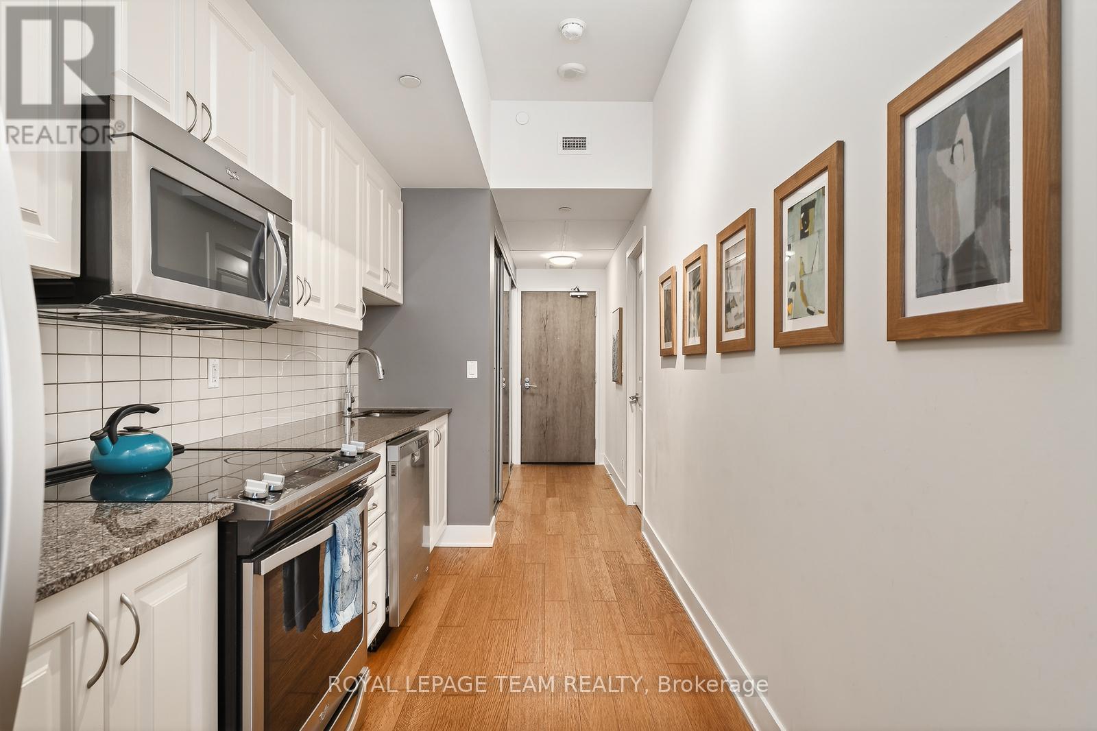 #103 485 RICHMOND ROAD - 16
