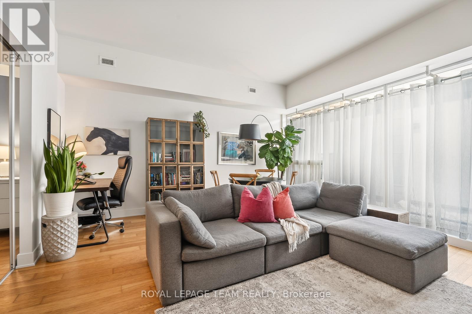 #103 485 RICHMOND ROAD - 7