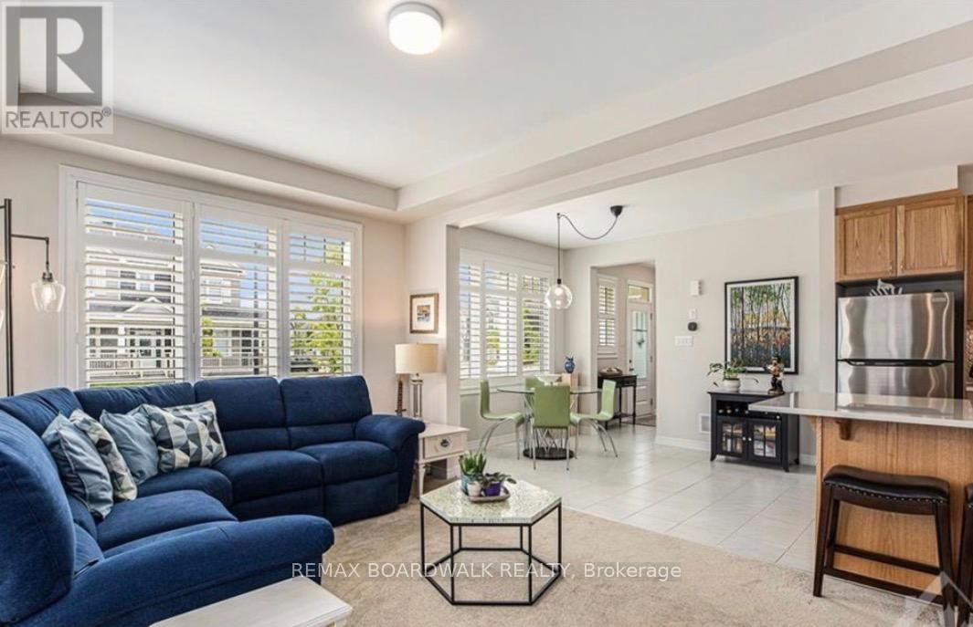 741 DERREEN AVENUE - 5