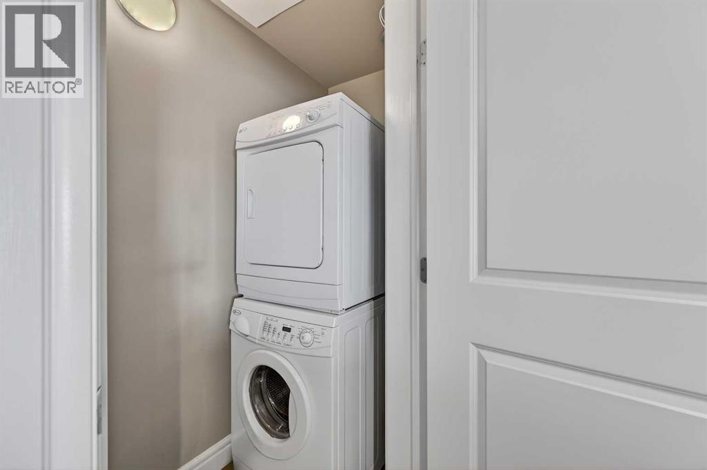 Single Family House for Sale in    Avenue SW Downtown Commercial Core Calgary 