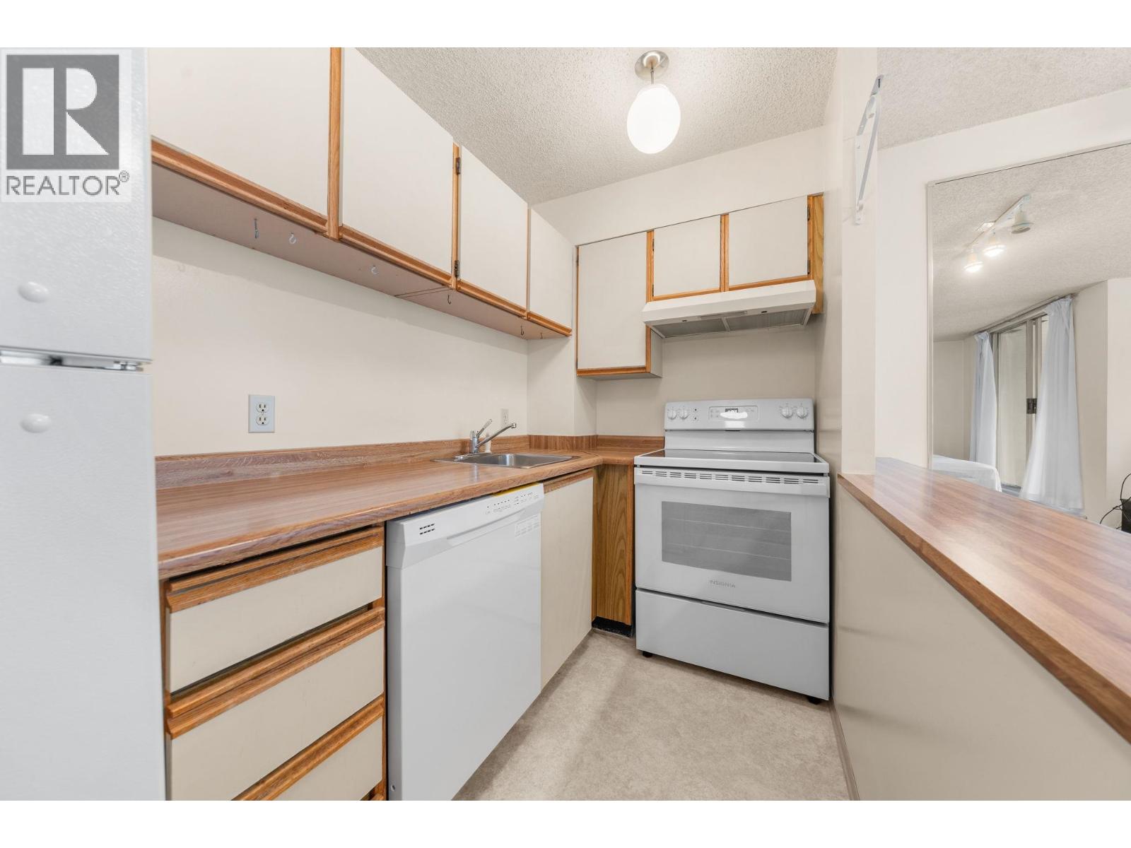 307 1330 HORNBY STREET, Vancouver