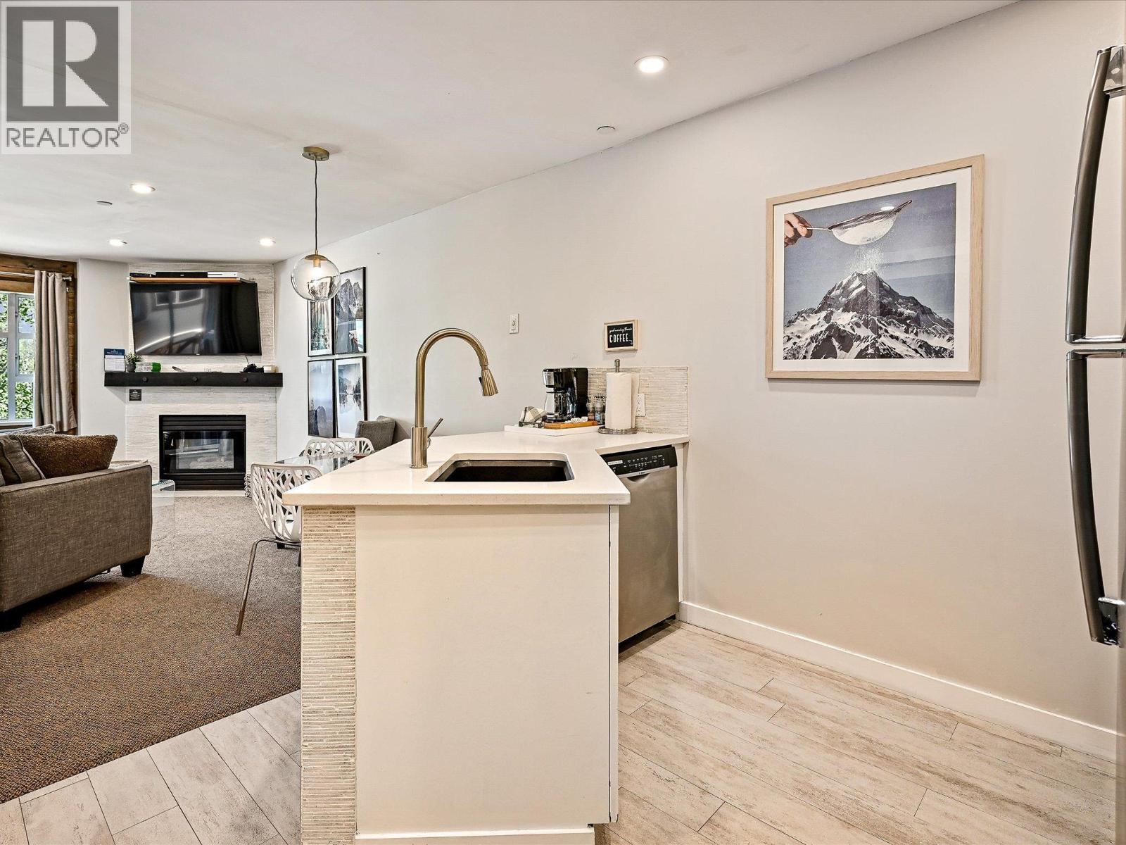 326 4360 LORIMER ROAD, Whistler