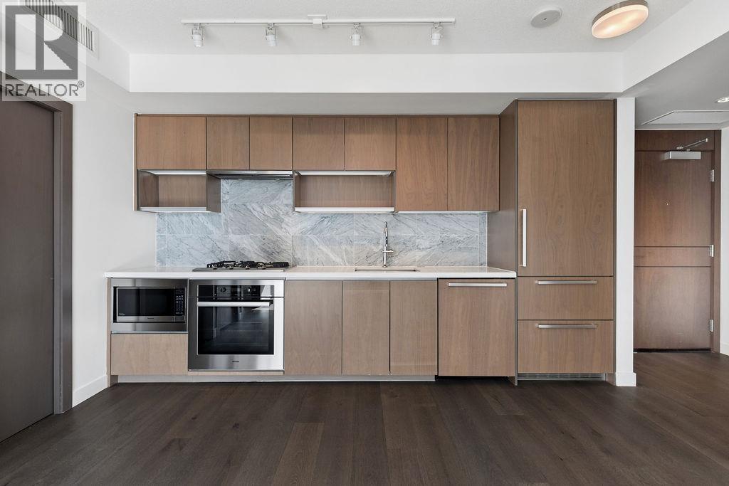 1751 38 SMITHE STREET, Vancouver