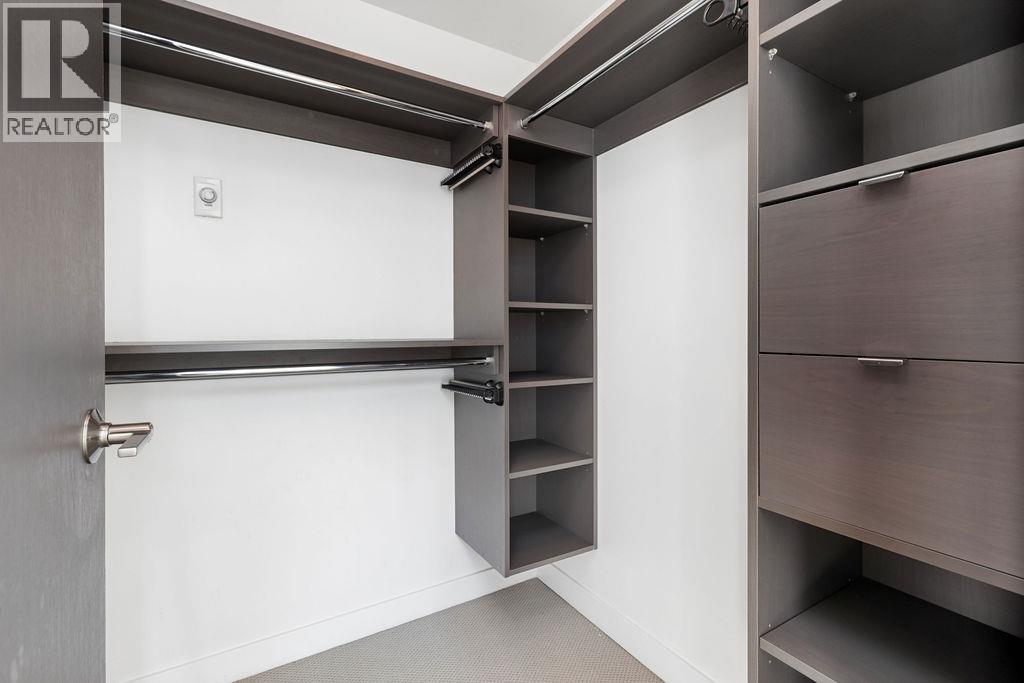 1751 38 SMITHE STREET, Vancouver