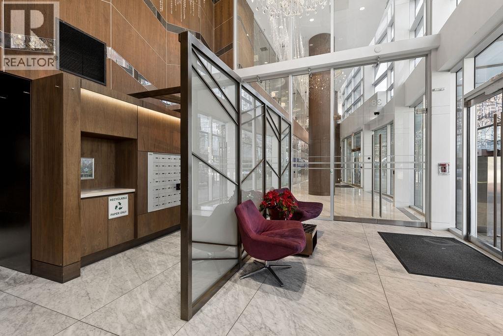 1751 38 SMITHE STREET, Vancouver