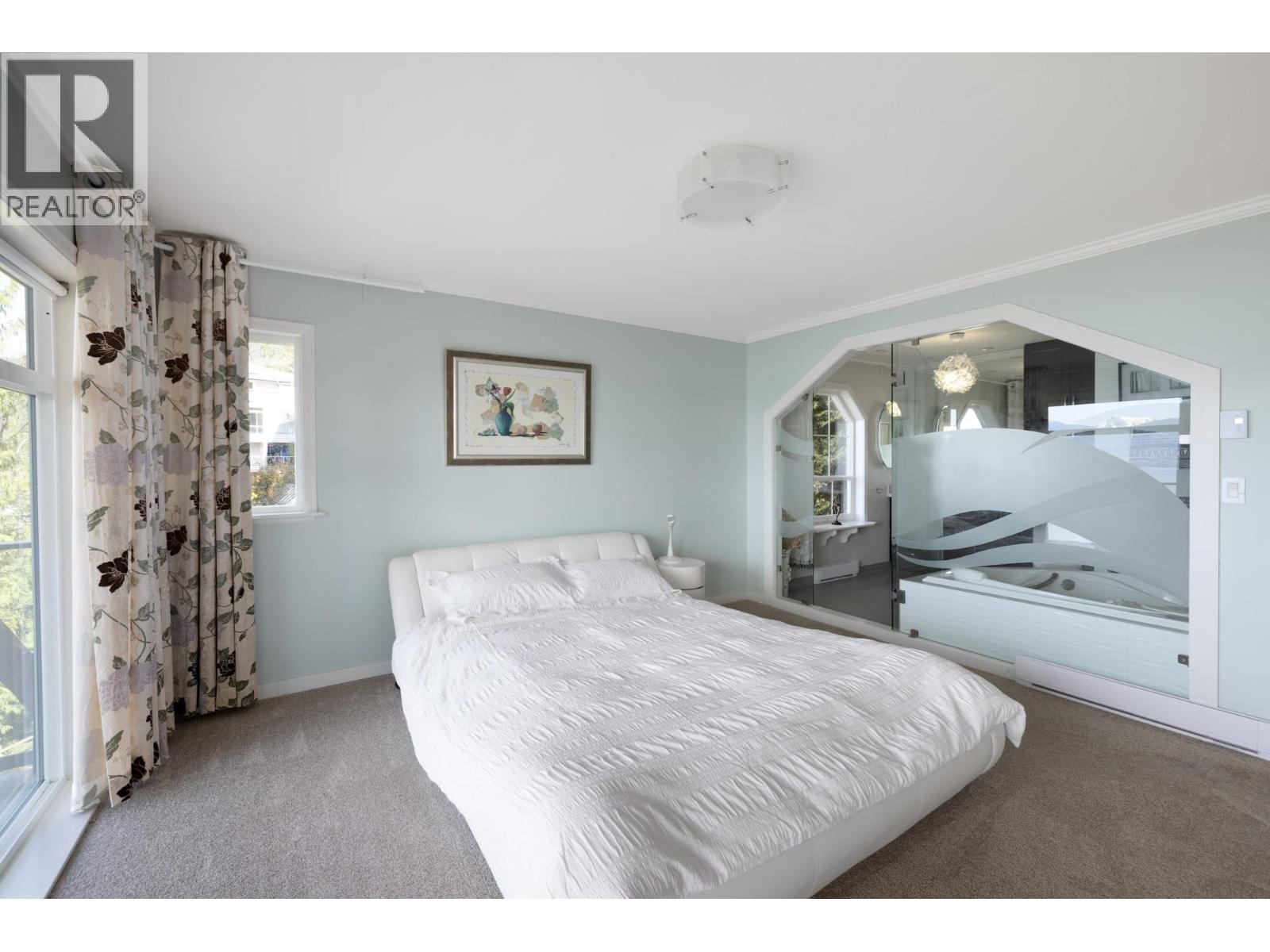 250 KELVIN GROVE WAY, Lions Bay