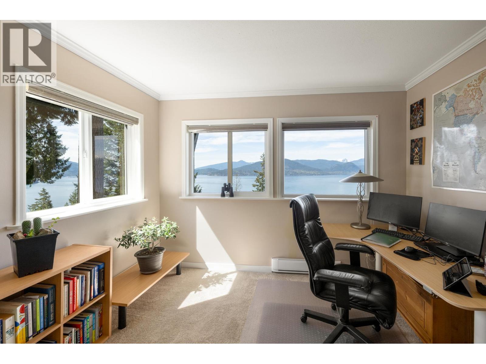 250 KELVIN GROVE WAY, Lions Bay