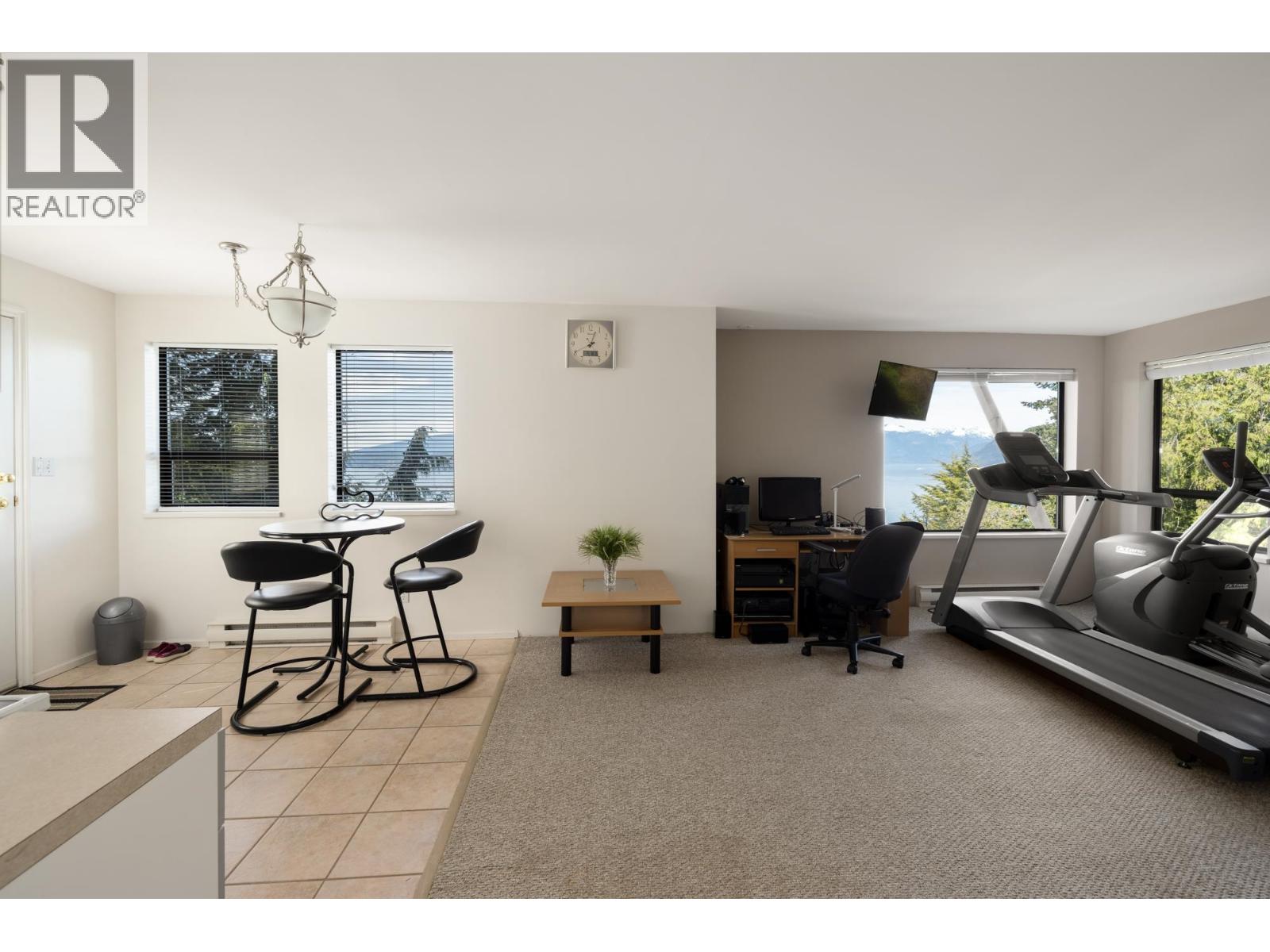 250 KELVIN GROVE WAY, Lions Bay