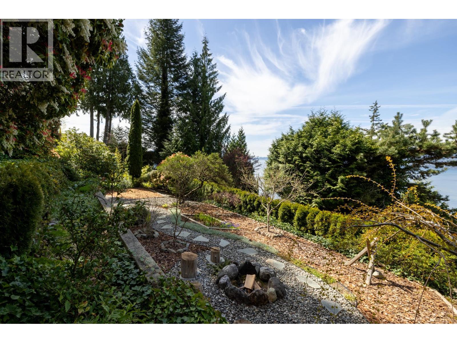 250 KELVIN GROVE WAY, Lions Bay