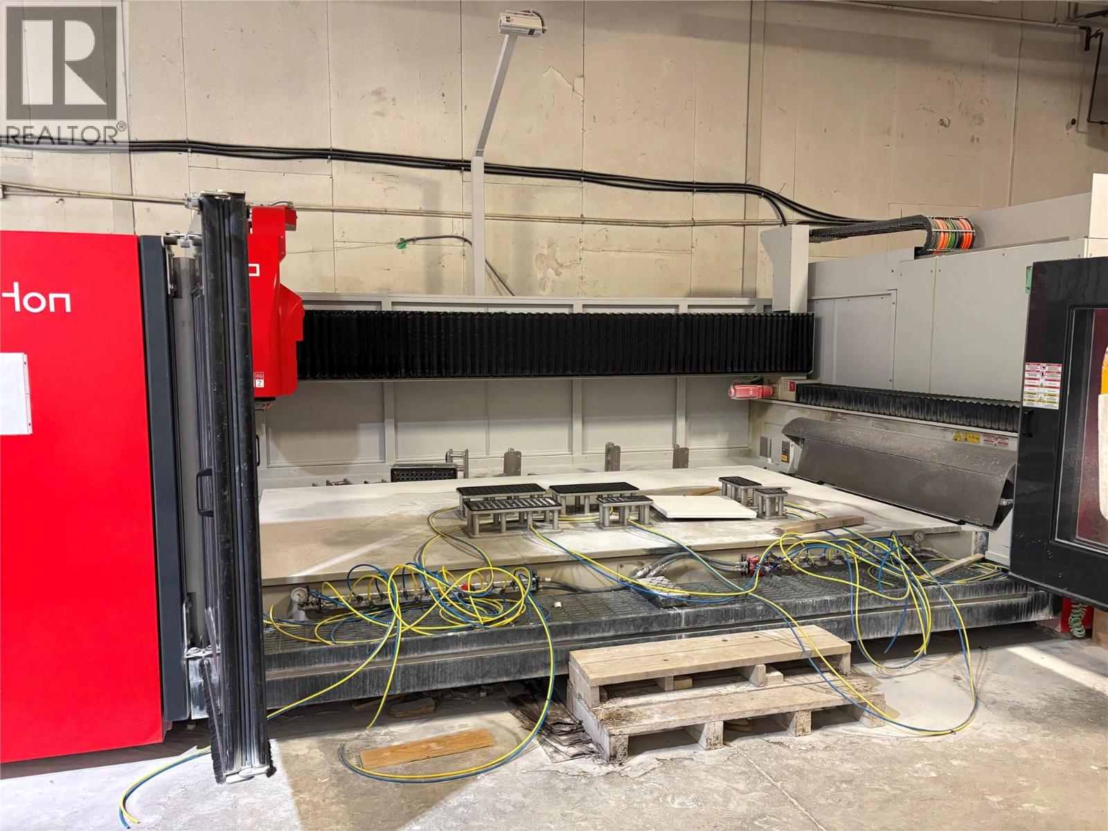 767 NOTRE DAME Drive, Kamloops