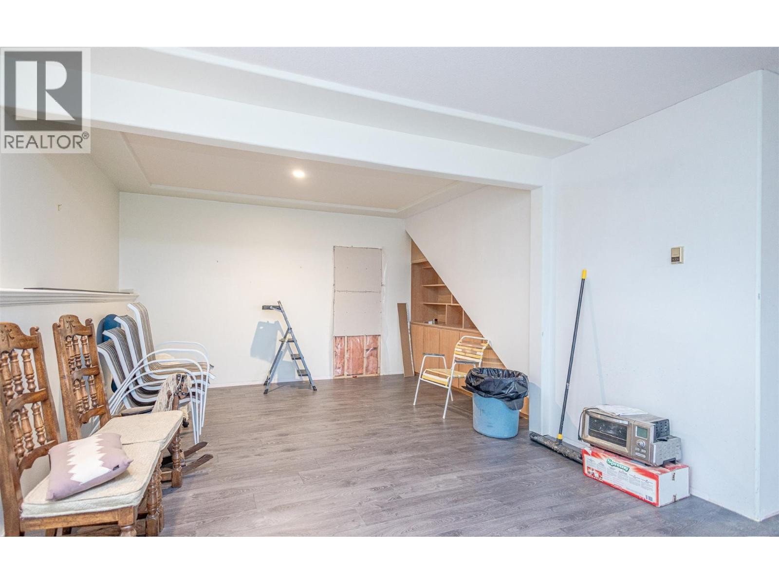 6063 Beatrice Road, Peachland