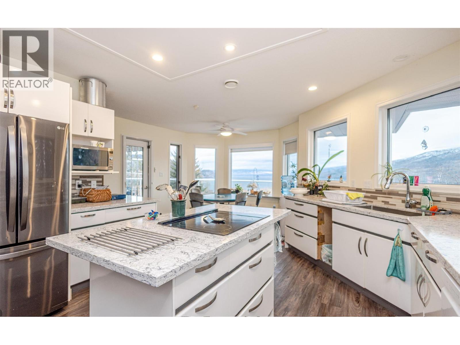 6063 Beatrice Road - 3