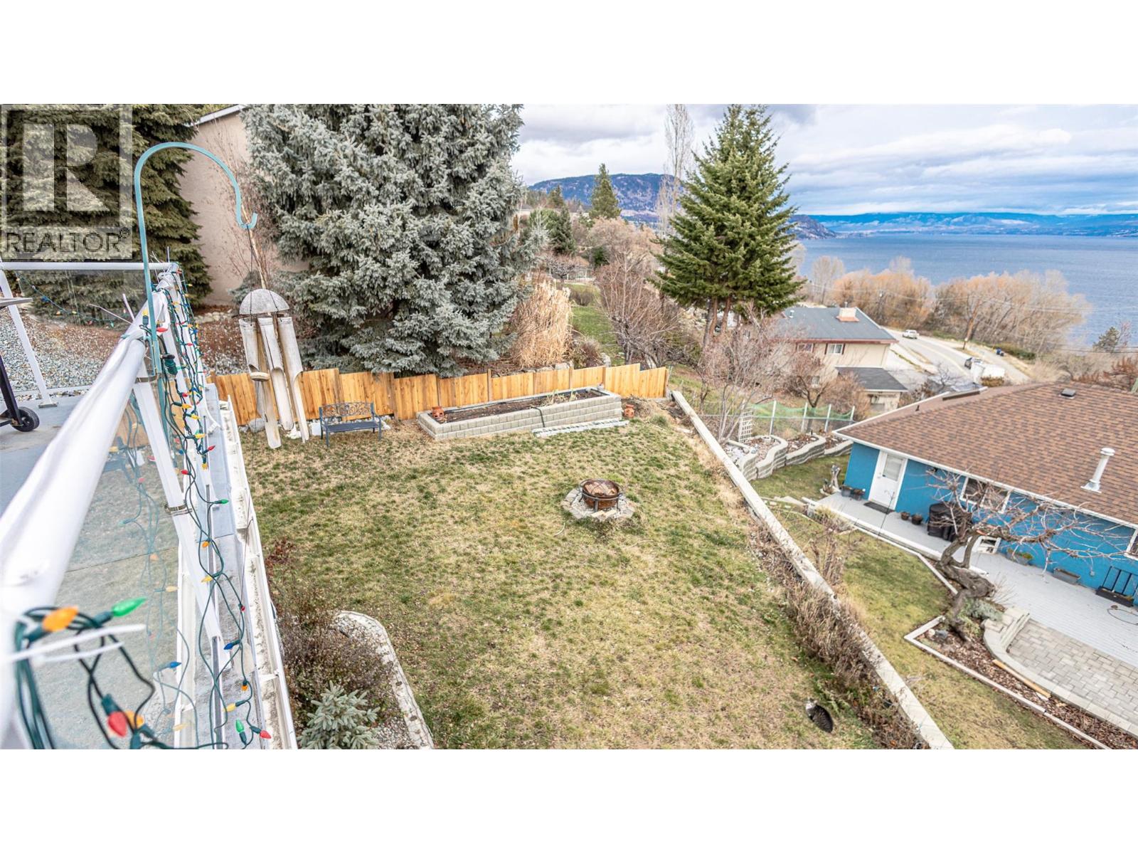 6063 Beatrice Road, Peachland