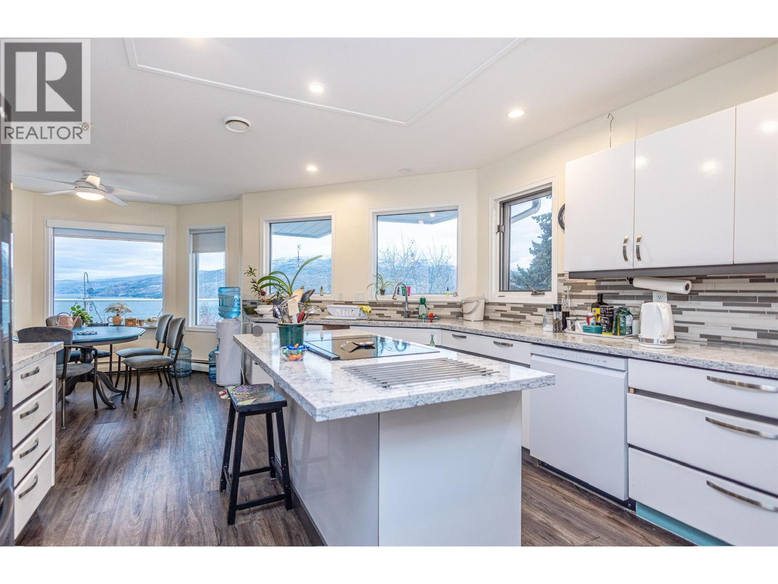 6063 Beatrice Road, Peachland